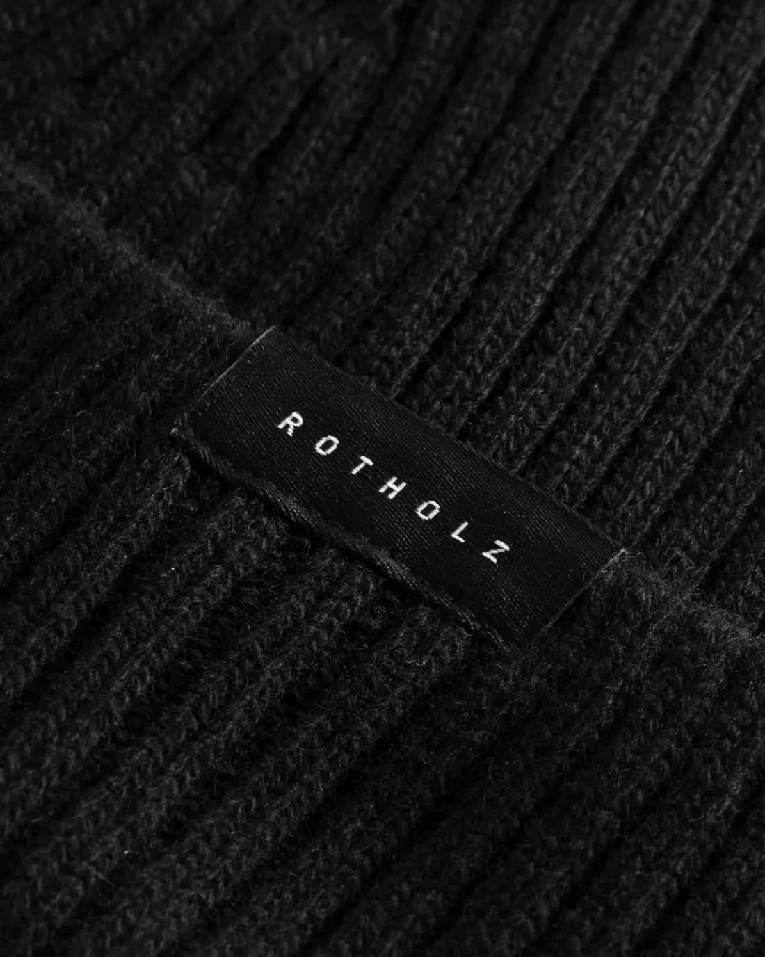 Knitwear | Sweatshirts | Rotholz Klassische Mütze Wollmix Ripp - Schwarz